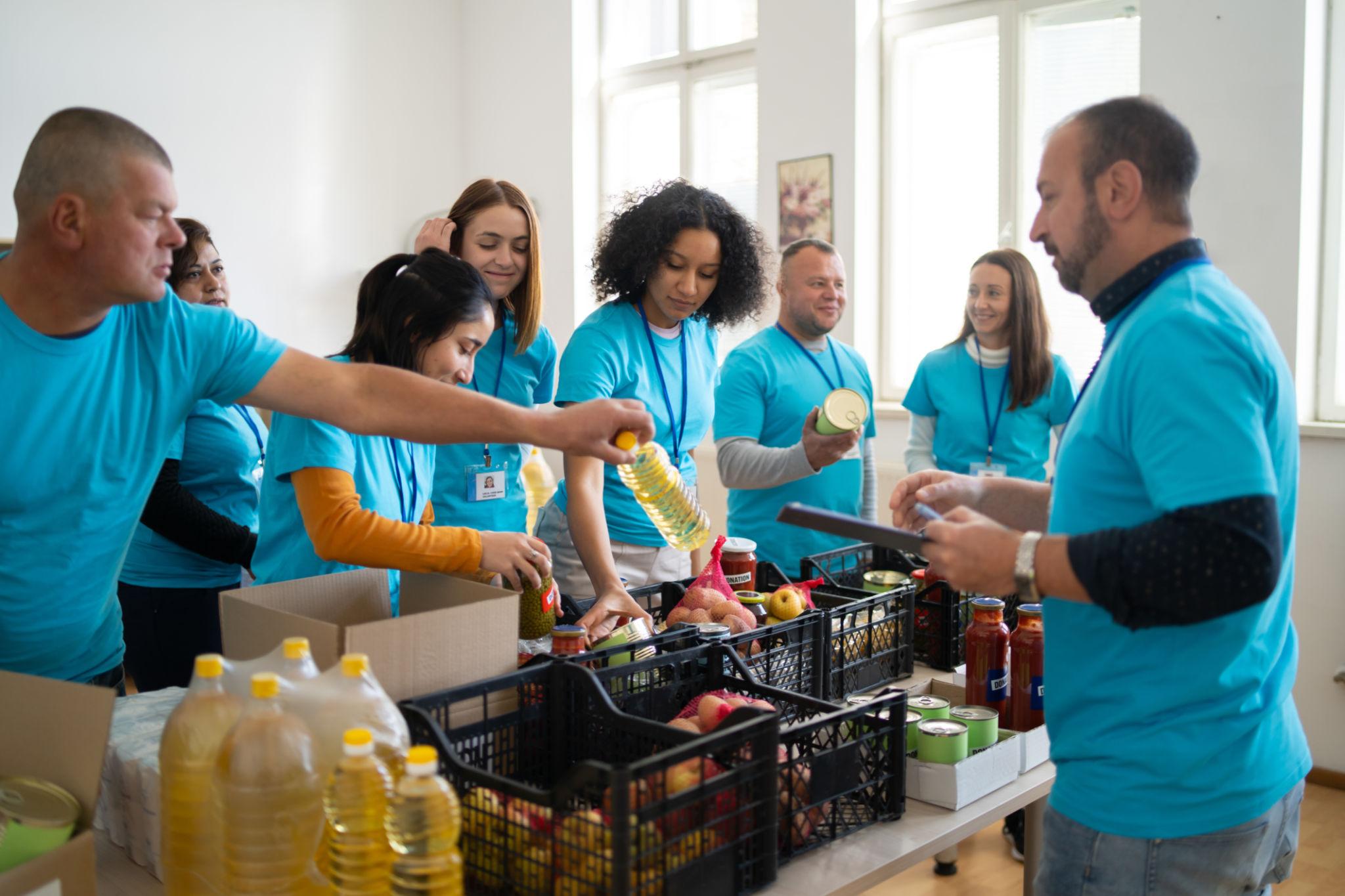 Volunteer with us
